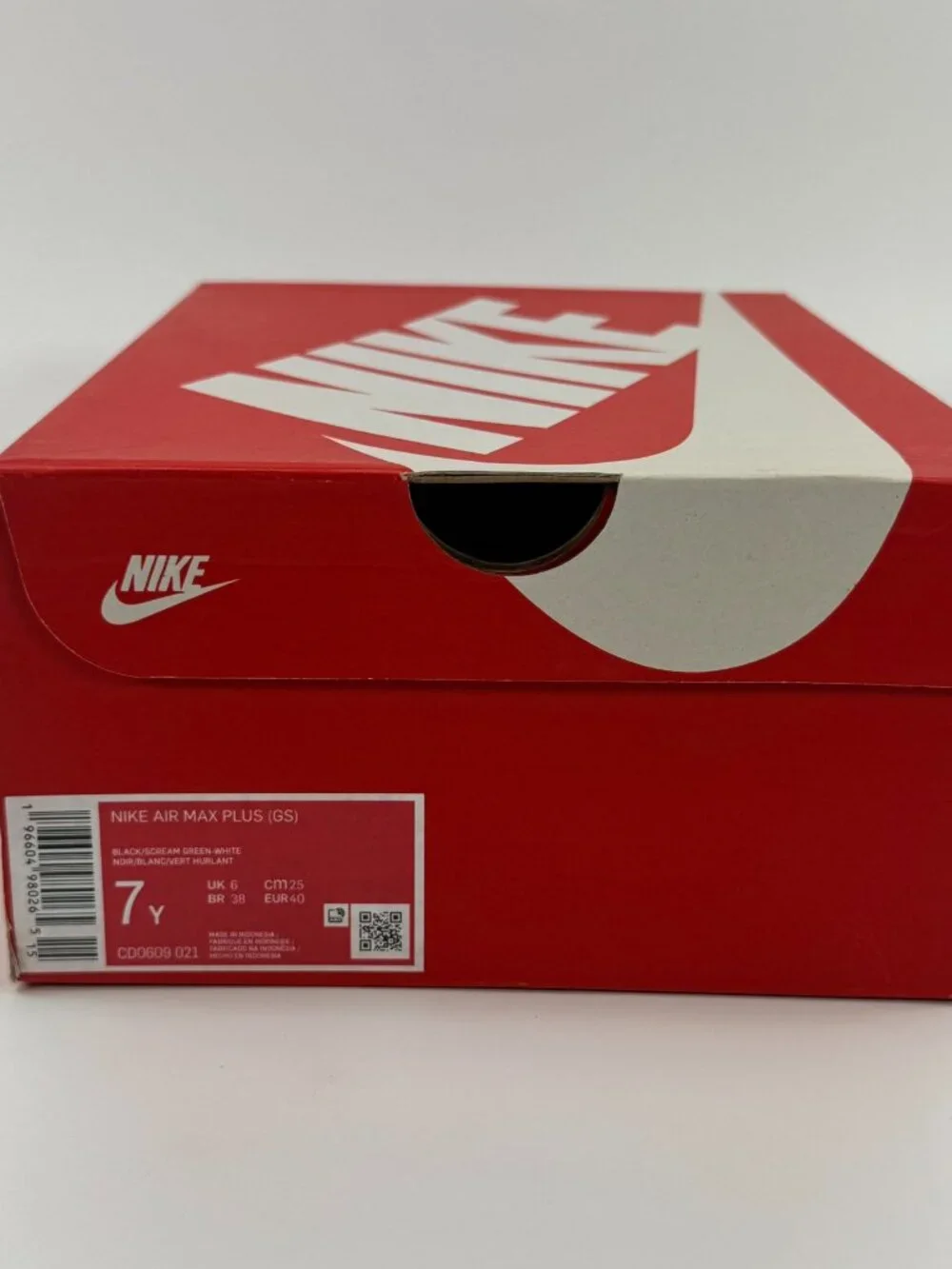 Nike Air Max Plus GS 'Deep Royal Scream Green' CD0609-021 size 7 Y / 8.5 W